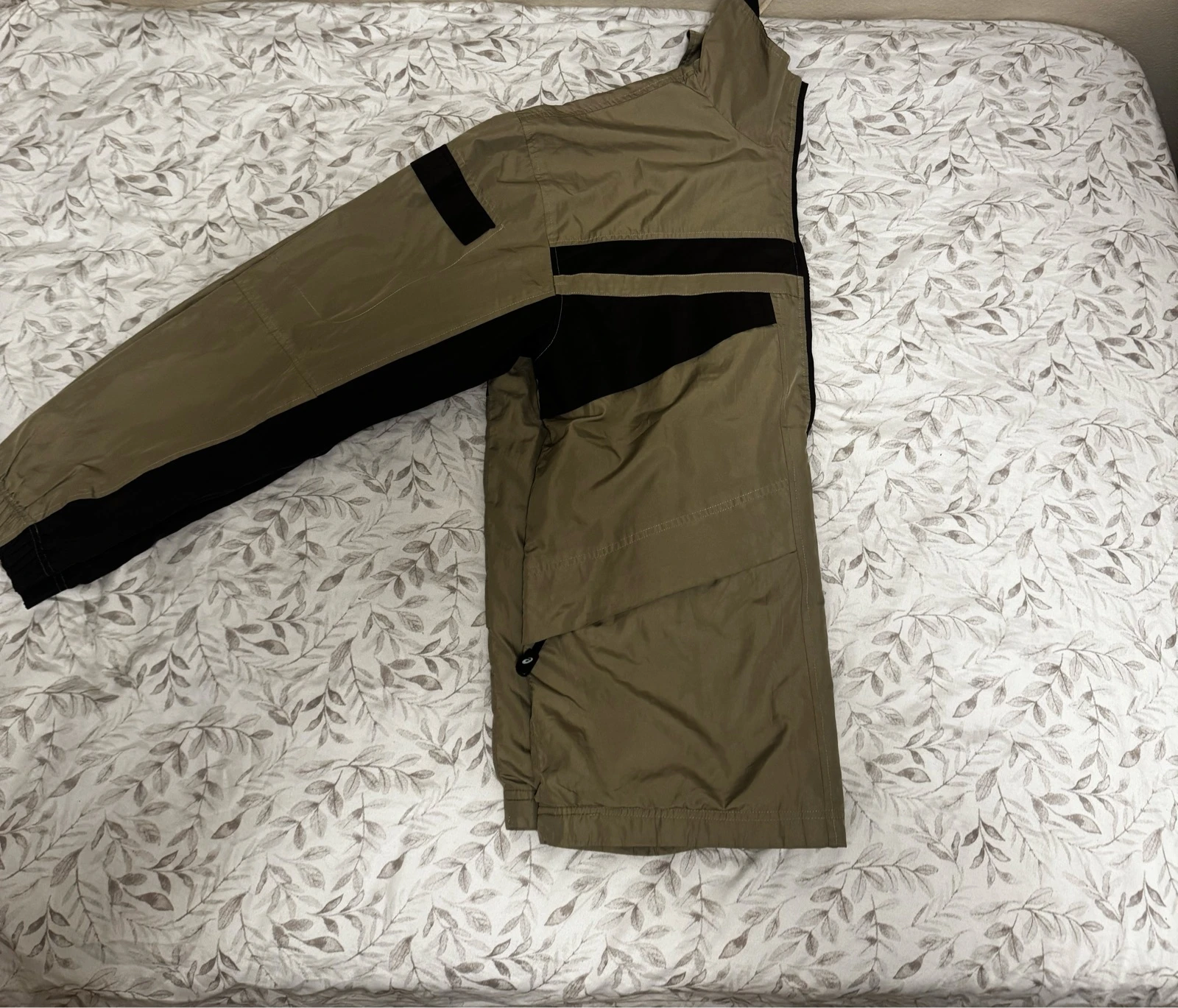 Asics green khaki/black jacket – photo 4
